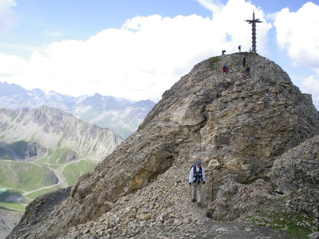 Daniela am Vorgipfel des Greitspitz