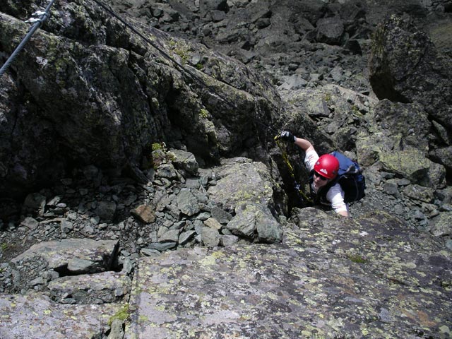 Flimspitz-Klettersteig: Daniela im Einstieg