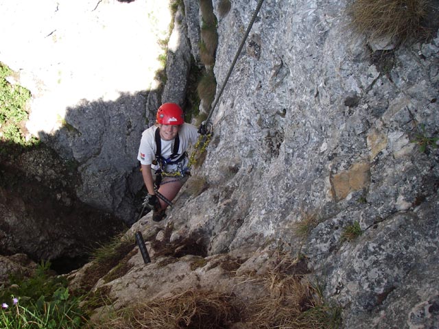 Roßlochhöhlen-Klettersteig: Daniela in der Höhle