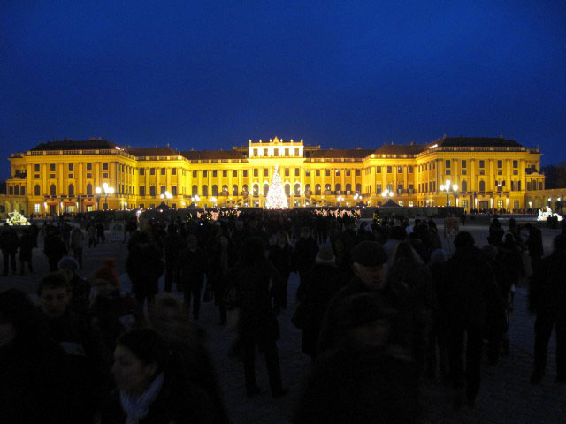 16. Kultur- und Weihnachtsmarkt Schloss Schönbrunn
