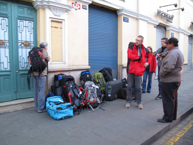 Harald, Norbert, Daniela und Roland beim Los Andes Bed & Breakfast in Arequipa (5. Juli)