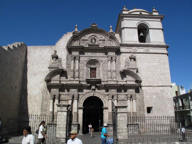 Iglesia de la Compa&ntilde;ia in Arequipa (5. Juli)