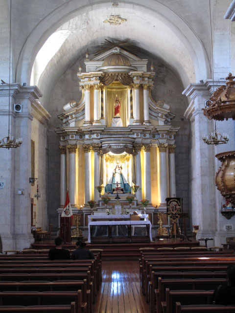 Igles&iacute;a de San Francisco in Arequipa (5. Juli)