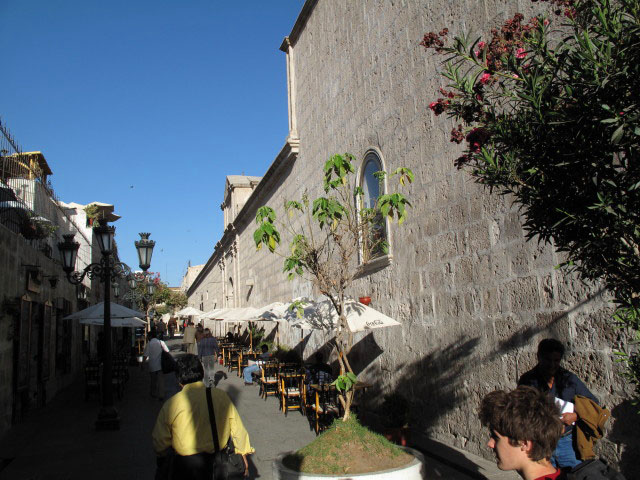 Valentin in der Calle de Los Bares in Arequipa (5. Juli)