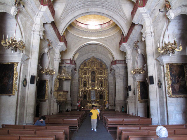 Iglesia de la Compa&ntilde;ia in Arequipa (6. Juli)