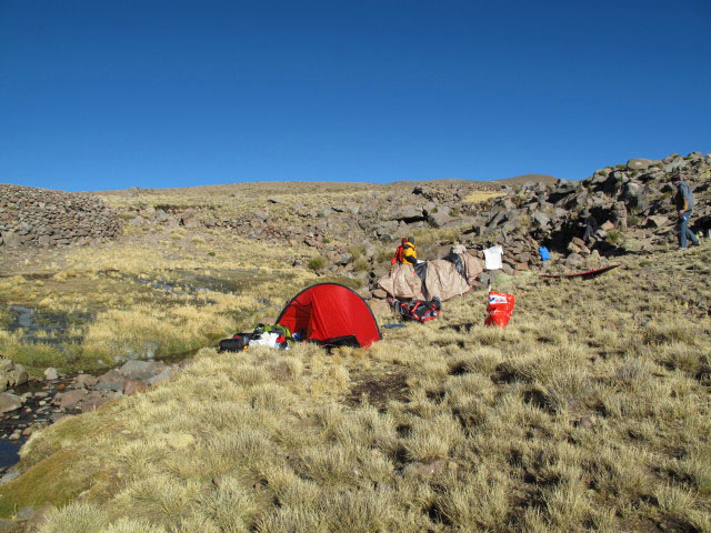 Valentin, Harald, Norbert und Roland zwischen &Ntilde;aupallacta und Nevado Mismi (11. Juli)