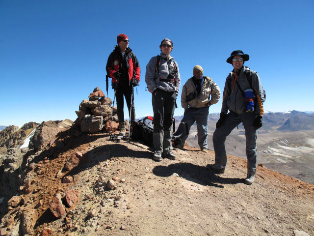 Harald, Valentin und Roland am Nevado Mismi, 5.597 m (12. Juli)