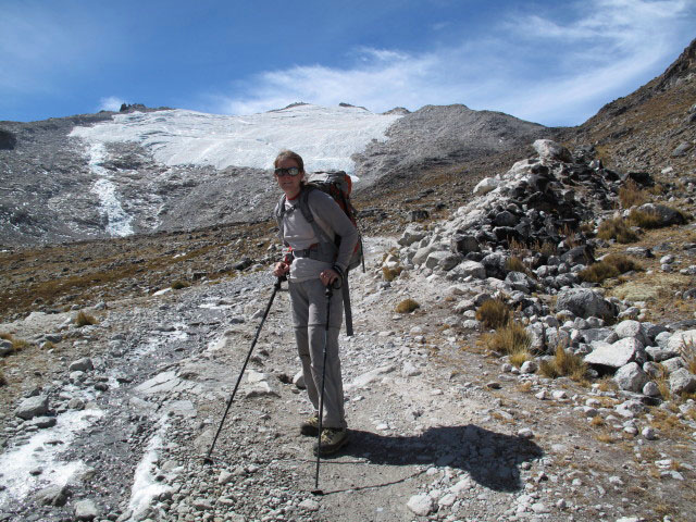 Daniela zwischen Laguna Janq'u Quta und Cerro Wila Lluxita (26. Juli)