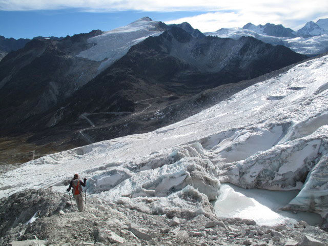 Daniela zwischen Cerro Wila Lluxita und Laguna Janq'u Quta (26. Juli)