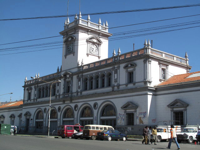 ehemaliges Terminal Trenes in La Paz (29. Juli)