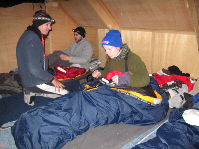 Roland, Norbert und Daniela im Refugio Campo Alto Roca, 5.130 m (1. Aug.)