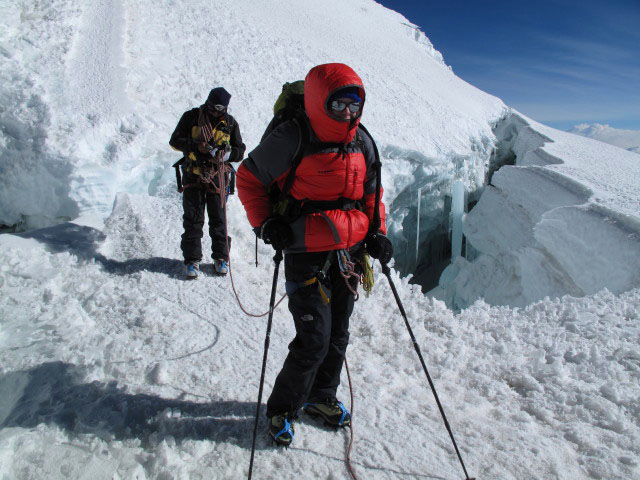 ? und Daniela zwischen Huayna Potosi und Campamento Argentino (1. Aug.)