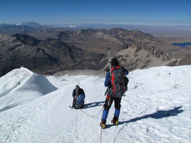Norbert und Roland zwischen Huayna Potosi und Campamento Argentino (1. Aug.)