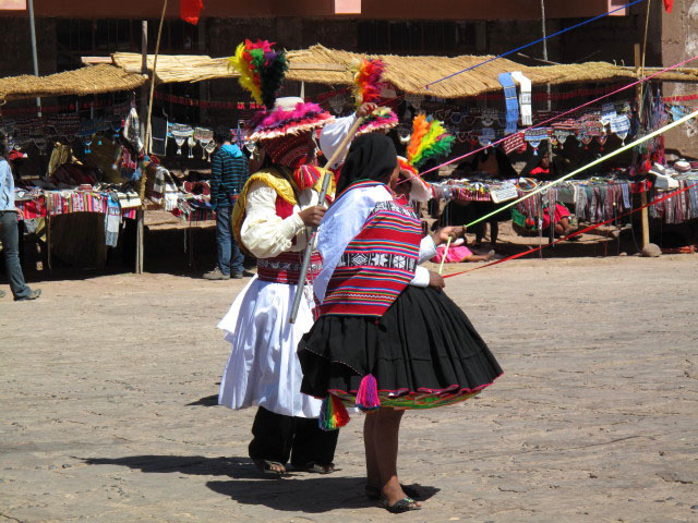 Fiesta de Santiago auf der Isla Taquile im Lago Titicaca, 3.950 m (3. Aug.)