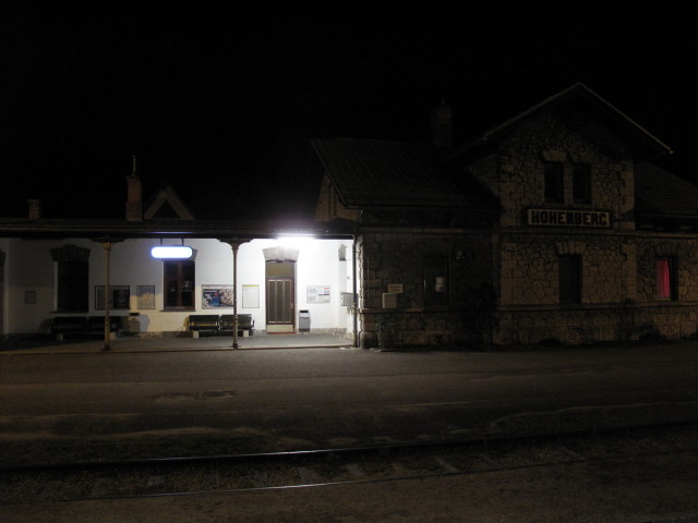 Bahnhof Hohenberg, 475 m