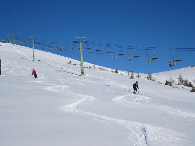 Michael und Christoph neben dem 3er-Sessellift Bürgeralm