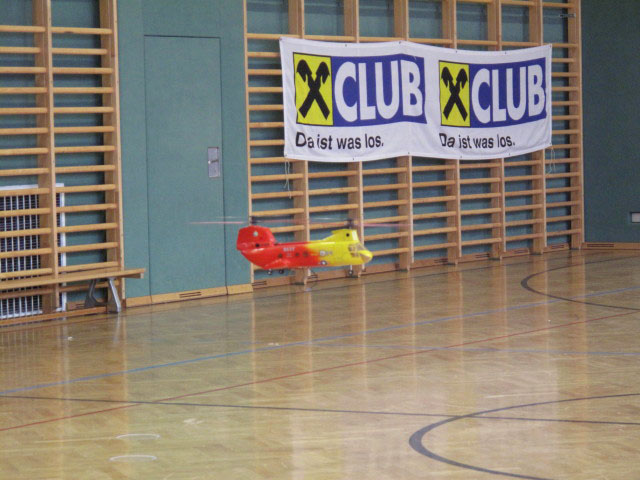 Flugvorführung in der Hauptschule Böheimkirchen