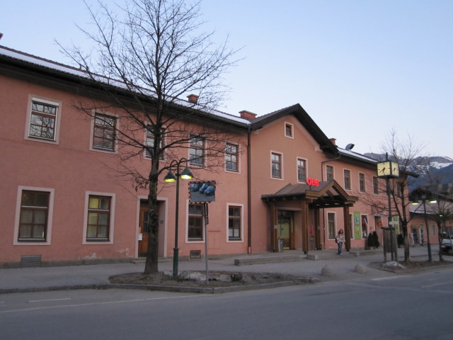 Bahnhof Saalfelden, 728 m