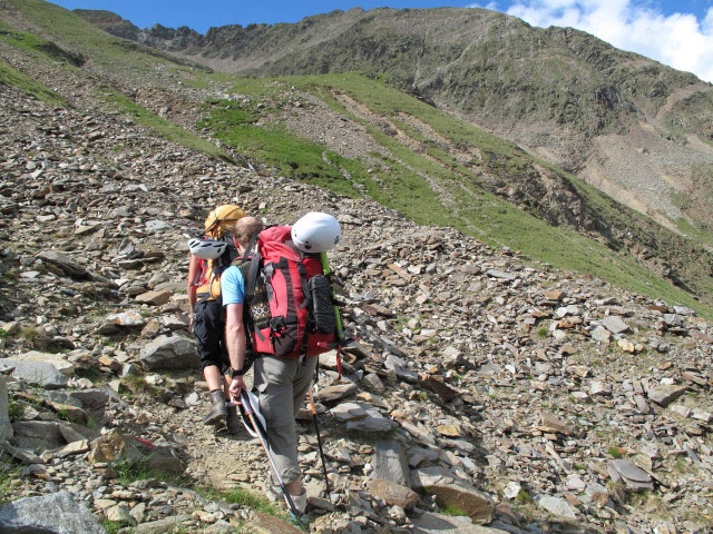 Gudrun und Christoph auf Weg 4 zwischen Anteranalm und Hirzer (2. Juli)