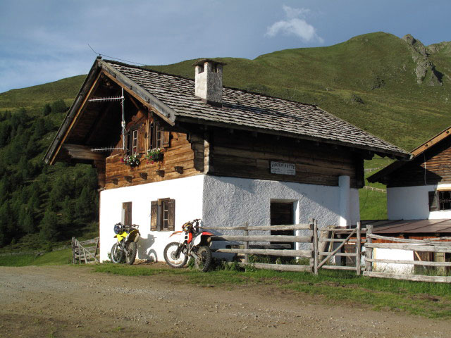 Hirzerhütte, 1.983 m (2. Juli)