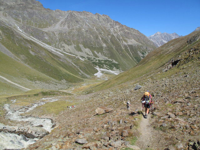 Christoph und Gudrun am Offenbacher Höhenweg zwischen Die Löcher und Rifflsee (11. Sep.)