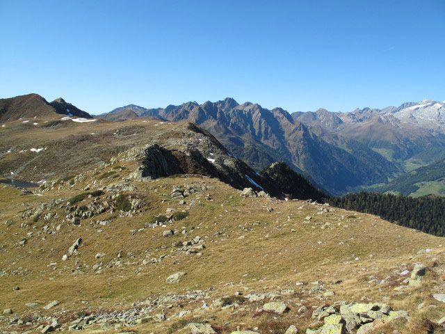 Pfunderer Höhenweg zwischen Bärentaler Spitze und Putzenhöhe (1. Okt.)