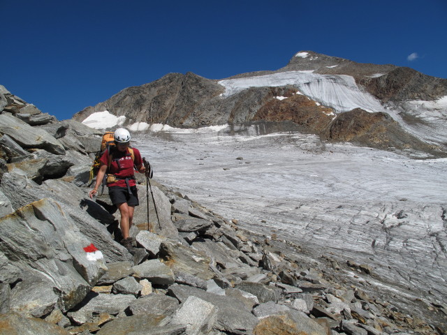 Gudrun zwischen Pfaffenferner und Hildesheimer Hütte (18. Aug)