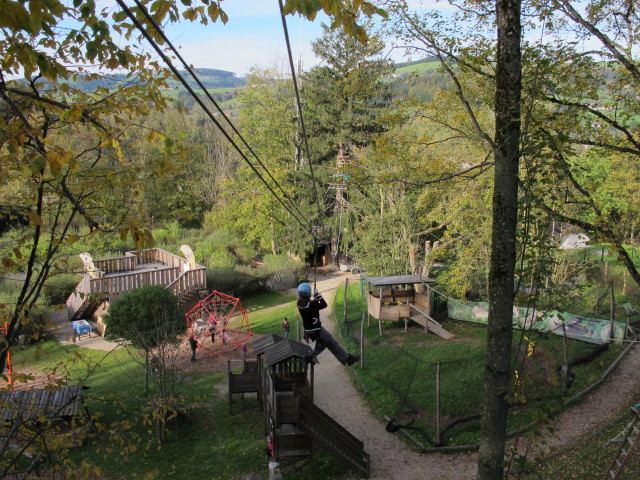 Diana im Parcours 'Eichelhäher' im Kletterwald Buchenberg