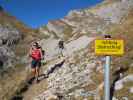 Gudrun und Christoph auf Weg 413 zwischen Spirljoch und Mauritzalm-Hochleger (21. Okt.)