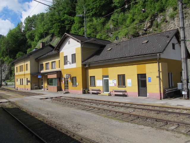 Bahnhof Weißenbach-St. Gallen, 410 m