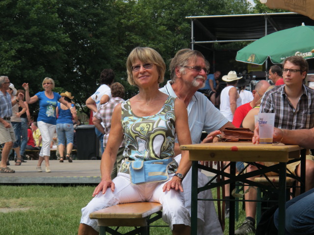Mama und Papa auf der Wiener Städtische Versicherung/Country & Western-Insel (23. Juni)
