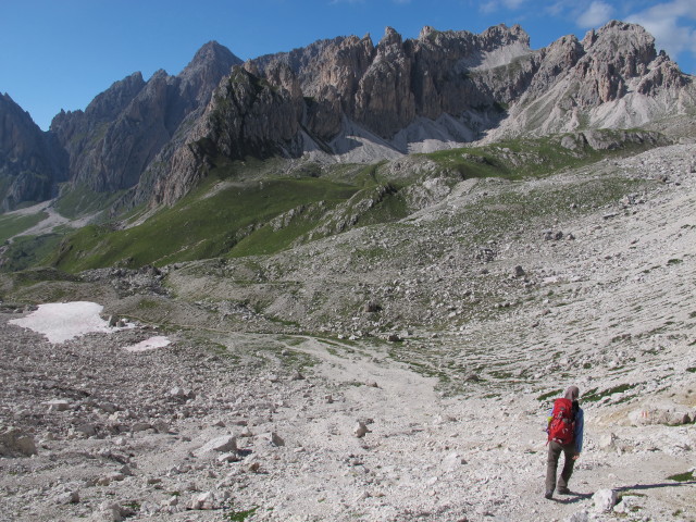 Susanne am Weg 2 zwischen Furcela Forces de Siëles und Forces de Sieles (10. Aug.)