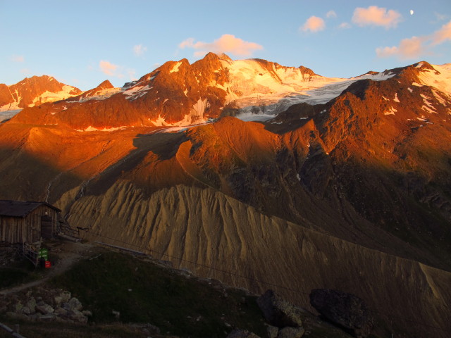 von der Weißkugelhütte Richtung Südosten (15. Aug.)
