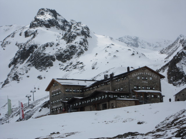 Dresdner Hütte, 2.308 m (13. Apr.)