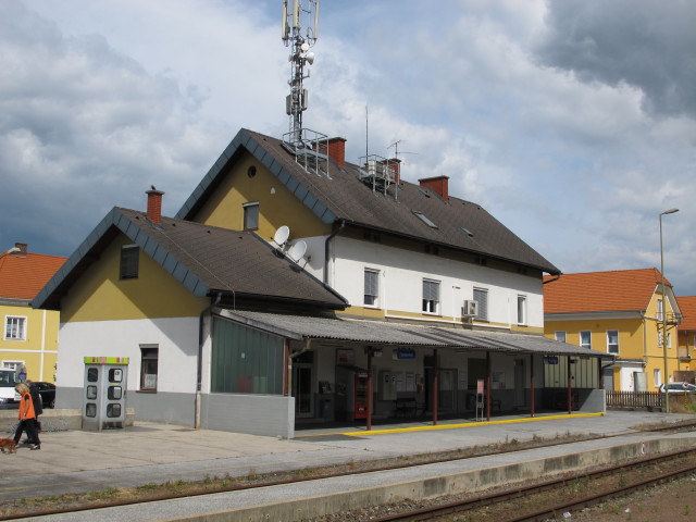 Bahnhof Fürstenfeld, 271 m