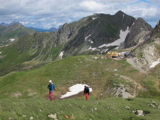 Miriam und Dominika zwischen Filmoor-Standschützenhütte und Hintersattel