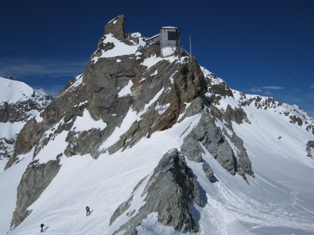 Cabane de Bertol vom Col de Bertol aus (20. März)