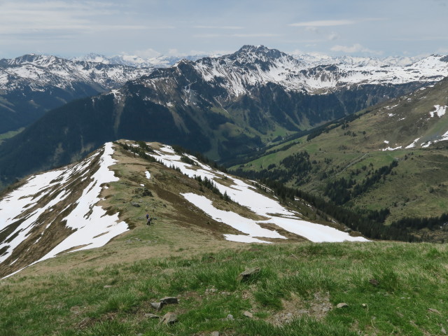vom Spieleckkogel Richtung Südwesten (27. Mai)