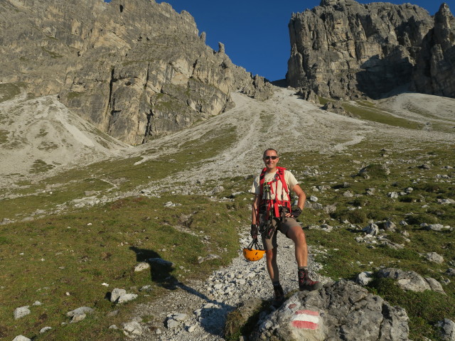 Ich am Weg 113 zwischen Alpenklubscharte und Adolf-Pichler-Hütte (24. Sept.)