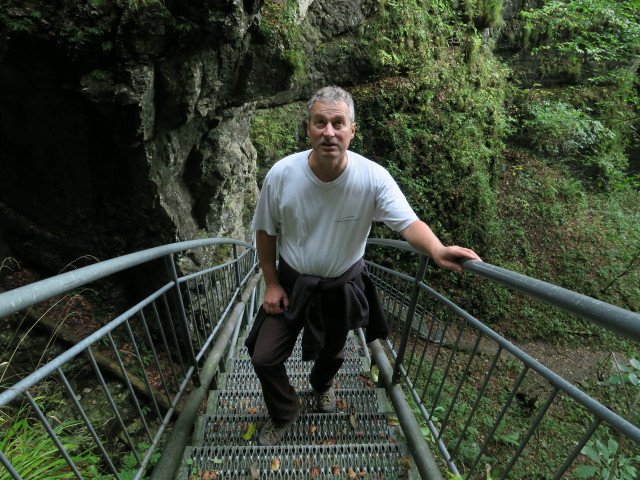 Erich am Ötscherrundweg zwischen Schindlhütte und Ötscher-Tropfsteinhöhle