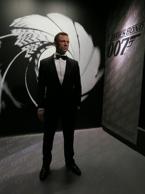 Daniel Craig