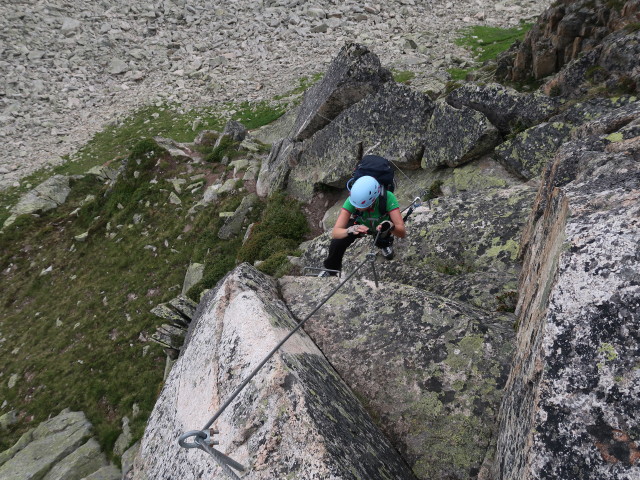 Krokodil-Klettersteig: Marisa am ersten Turm (28. Juli)
