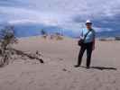 Sabine in den Mesquite Flat Sand Dunes im Death Valley National Park (22. Mai)