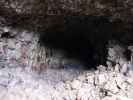 Sabine in der Skull Cave im Lavabeds National Monument (24. Mai)