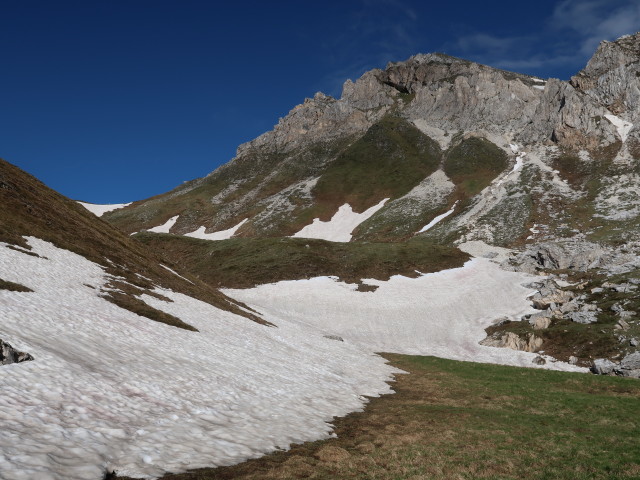 zwischen Weißgrubenscharte und Ilgsee (13. Juni)