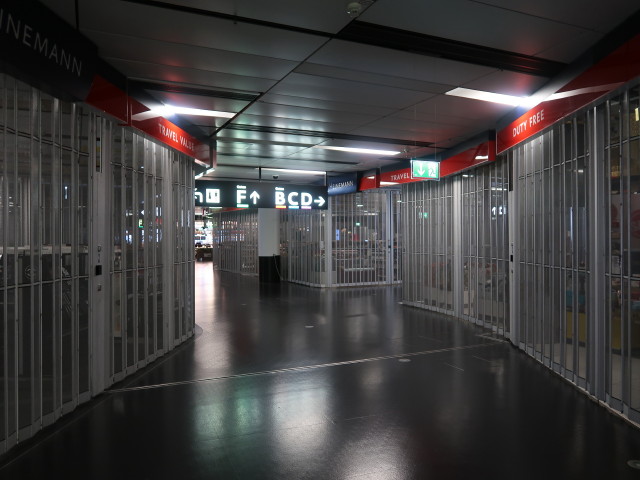 Flughafen Wien-Schwechat, 179 m