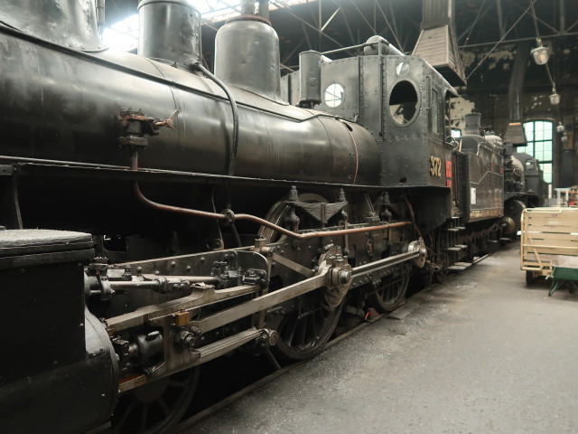 SB 17c 372