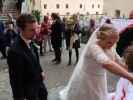 Norbert und Viktoria im Burghof Rosenburg