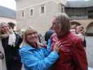 Tanja, Mama und Papa im Burghof Rosenburg