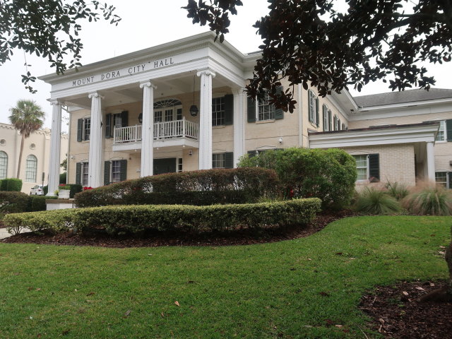 Mount Dora City Hall (25. Nov.)